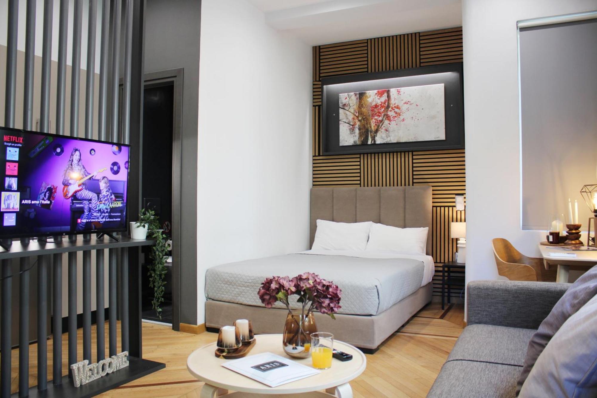 Deluxe Queen Suite